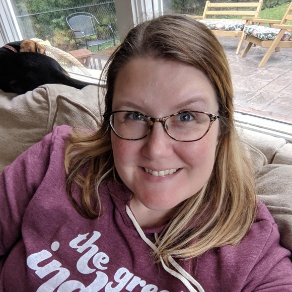 Meet your Posher, Jessica - Picture 1 of 1